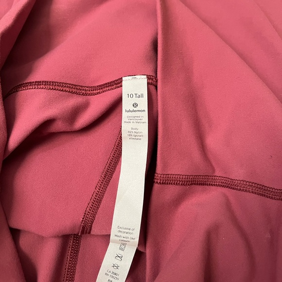 Lulu Lemon Wunder Train Leggings! - Picture 4 of 4